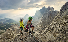 Klettern am Klettersteig am Dachstein © Peter Burgstaller