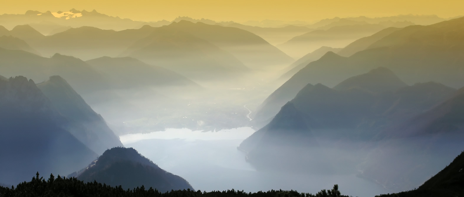 Panorama-Aussicht vom Dachstein-Gletscher in Ramsau am Dachstein in der Steiermark in Österreich