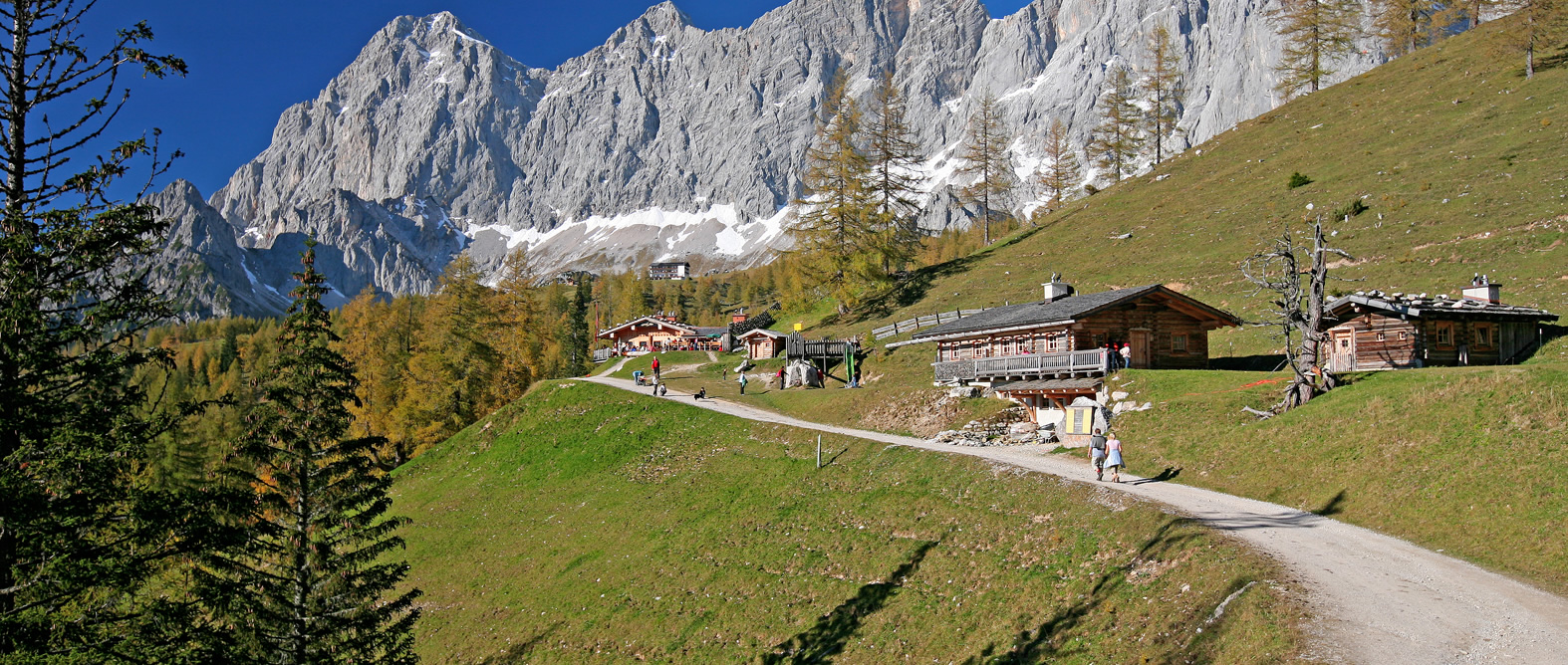 Wanderurlaub in Ramsau am Dachstein in der Steiermark in Österreich